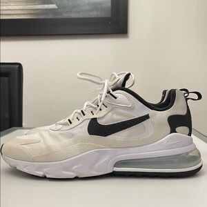 NIKE AIR MAX 270 REACT RUNNING SNEAKERS MENS SIZE 10.5